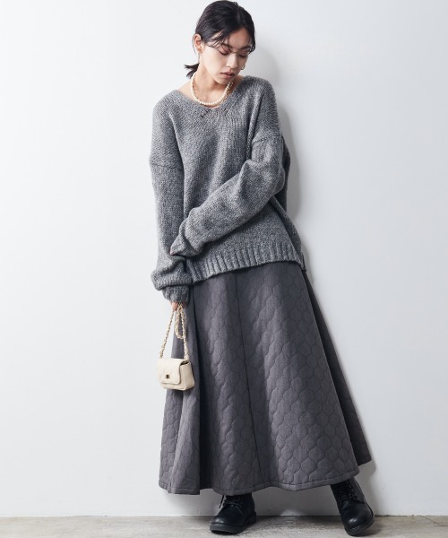 CHIC STYLE(シックスタイル)の「<大きいサイズ>Vネックヘアリーニットプルオーバー シックスタイル(ニット/セーター・レディース・グレー/モカ・5L/8L/4L/6L/L/LL/3L)」の16枚目の写真