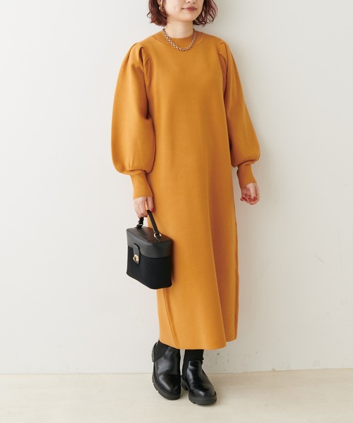 natural couture（ナチュラルクチュール）の「ボリュームスリーブニットワンピース（ワンピース・レディース・モカ/オレンジ/ブラック/グレイッシュベージュ/カーキ/オフホワイト・FREE）」の18枚目の写真