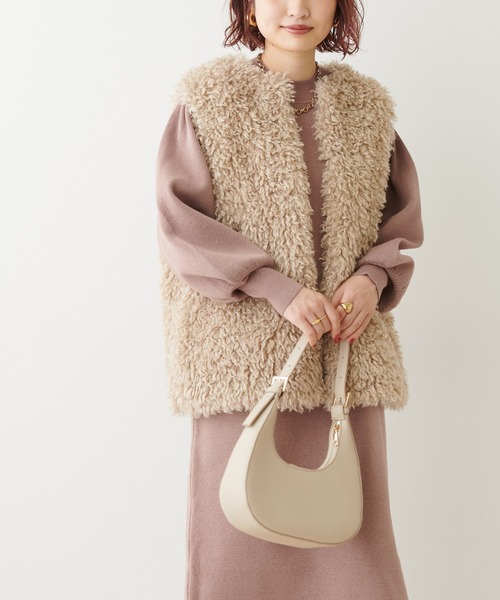 natural couture（ナチュラルクチュール）の「ボリュームスリーブニットワンピース（ワンピース・レディース・モカ/オレンジ/ブラック/グレイッシュベージュ/カーキ/オフホワイト・FREE）」の7枚目の写真