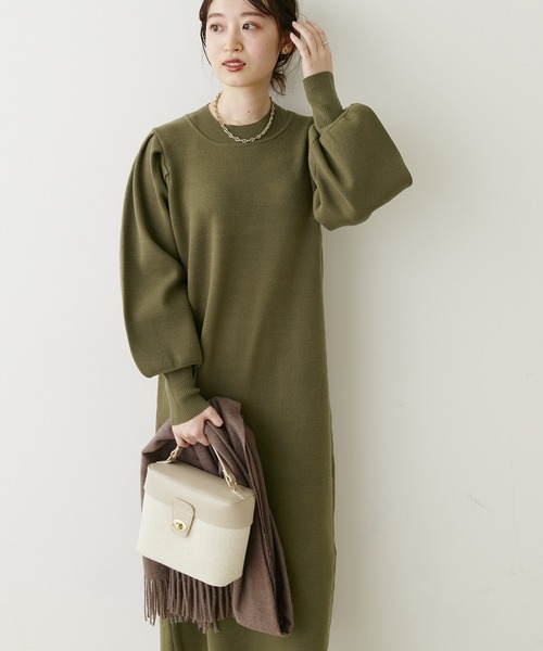 natural couture（ナチュラルクチュール）の「ボリュームスリーブニットワンピース（ワンピース・レディース・モカ/オレンジ/ブラック/グレイッシュベージュ/カーキ/オフホワイト・FREE）」の17枚目の写真