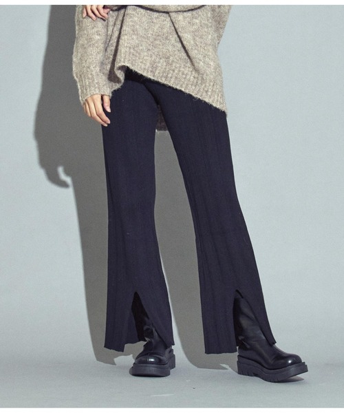 ANAP(アナップ)の「ランダムリブセンタースリットニットパンツ(その他パンツ・レディース・ブラック/ダークグレー・FREE)」の2枚目の写真