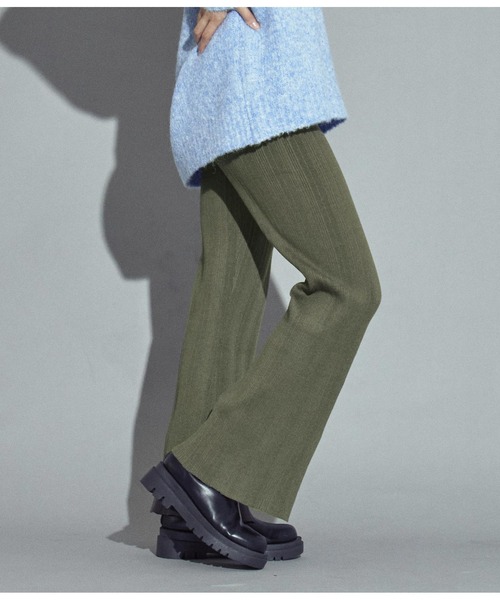 ANAP(アナップ)の「ランダムリブセンタースリットニットパンツ(その他パンツ・レディース・ブラック/ダークグレー・FREE)」の5枚目の写真