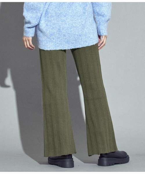 ANAP(アナップ)の「ランダムリブセンタースリットニットパンツ(その他パンツ・レディース・ブラック/ダークグレー・FREE)」の6枚目の写真