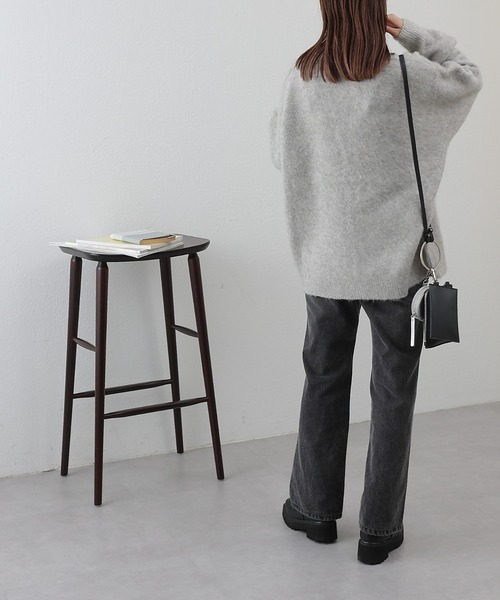 COLONY 2139（コロニートゥーワンスリーナイン）の「起毛Vネックルーズカーディガン（カーディガン/ボレロ・レディース・ブラック/グレー/オフホワイト・FREE）」の19枚目の写真