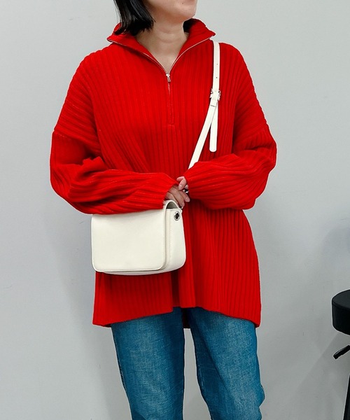 un dix cors（アンディコール）の「旬なデザイン　ハイネックハーフZIPニットプルオーバー（ニット/セーター・レディース・レッド/ブラック/ライトベージュ・FREE）」の8枚目の写真