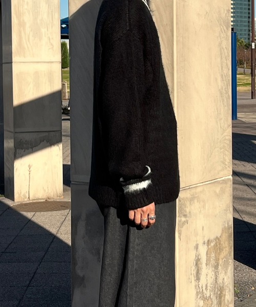 kutir(クティール)の「モヘアライクVネックニット(ニット/セーター・メンズ・ネイビー/ブラック/ブラウン・MEDIUM/LARGE)」の6枚目の写真
