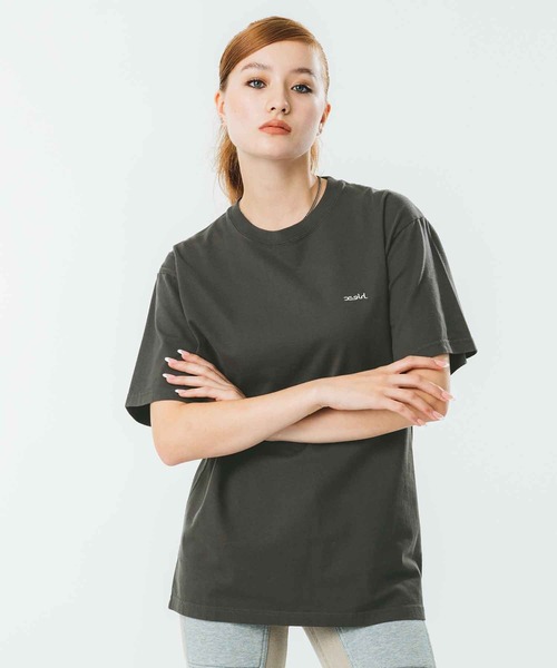 X-girl（エックスガール）の「FACE S/S TEE（Tシャツ/カットソー・レディース・ホワイト/ピンク/チャコール・S/M/L/XL）」の6枚目の写真