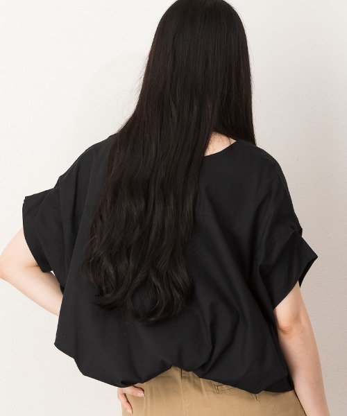 atONE(アットワン)の「atONE 透け感ローン変形ドルマンプルオーバー 半袖(シャツ/ブラウス・レディース・ブラック/オフホワイト/ベージュ・M-L/4L~5L/LL~3L)」の12枚目の写真