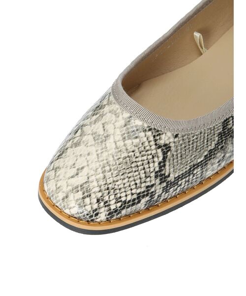 Green　Parks（グリーンパークス）の「・souvenirvelle　　ピースパンプス（パンプス・レディース・ブラック/アイボリー/パイソン・S/M/L/LL）」の8枚目の写真