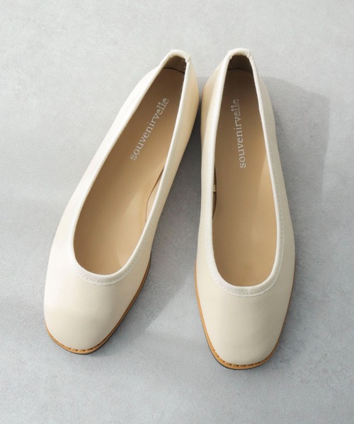 Green　Parks（グリーンパークス）の「・souvenirvelle　　ピースパンプス（パンプス・レディース・ブラック/アイボリー/パイソン・S/M/L/LL）」の2枚目の写真