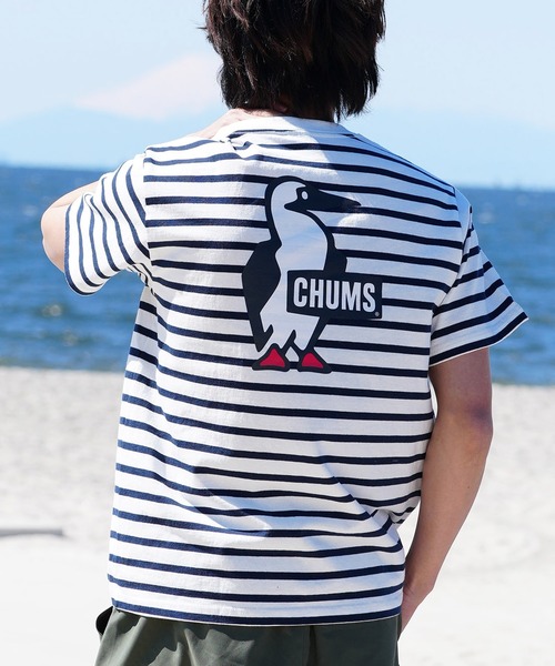 CHUMS（チャムス）の「CHUMS/チャムス Tシャツ 半袖 ブービーロゴ ブービーバード バックプリント 定番 CH01-2279（Tシャツ/カットソー・メンズ・ホワイト/ライトブルー/ホワイト×ネイビー/ブラック/グレイッシュベージュ/レインボー/ブルー/オレンジ/ネイビー/ホワイト×グリーン/グリーン×オレンジ・XXL/M/L/XL/2XL）」の3枚目の写真