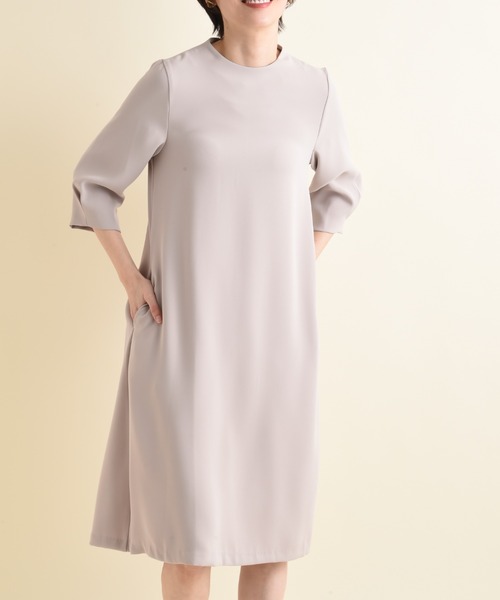 anana(アナナ)の「【anana】後パール付きワンピース(ワンピース・レディース・ブラック/グレイッシュベージュ・FREE)」の11枚目の写真