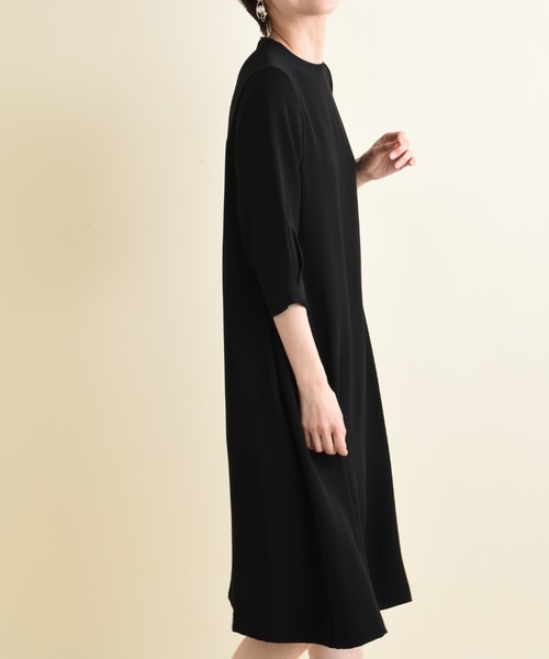 anana(アナナ)の「【anana】後パール付きワンピース(ワンピース・レディース・ブラック/グレイッシュベージュ・FREE)」の13枚目の写真