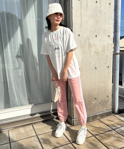 one after another NICE CLAUP(ワンアフターアナザーナイスクラップ)の「ルーズなオーバーサイズ/フォトアソートTシャツ(Tシャツ/カットソー・レディース・ホワイト/ホワイト系その他/ホワイト系その他2・FREE)」の6枚目の写真