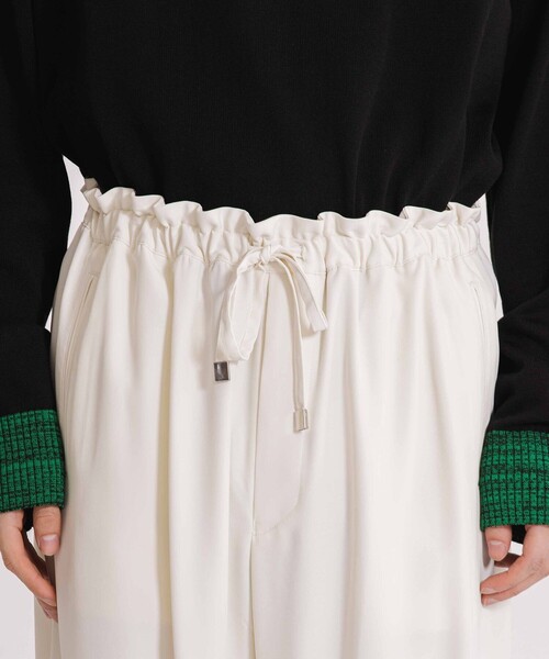 UNITED TOKYO（ユナイテッドトウキョウ）の「COLD DRY スーパーワイドパンツ（その他パンツ・メンズ・ネイビー/オフホワイト/ダークグレー・1/2）」の4枚目の写真