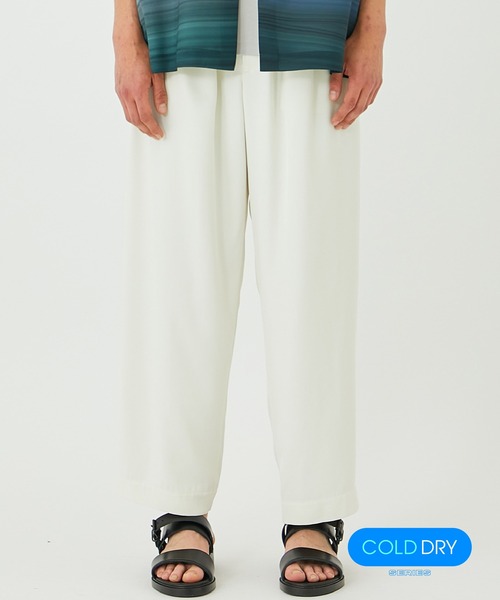 UNITED TOKYO（ユナイテッドトウキョウ）の「COLD DRY スーパーワイドパンツ（その他パンツ・メンズ・ネイビー/オフホワイト/ダークグレー・1/2）」の2枚目の写真