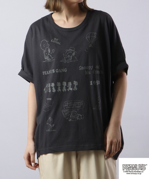 PEANUTS(ピーナッツ)の「PEANUTS スヌーピー バルーンシルエットTee(Tシャツ/カットソー・レディース・カーキ/グレイッシュベージュ/チャコール・M/L)」の4枚目の写真