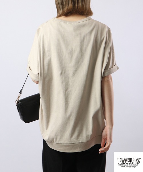 PEANUTS(ピーナッツ)の「PEANUTS スヌーピー バルーンシルエットTee(Tシャツ/カットソー・レディース・カーキ/グレイッシュベージュ/チャコール・M/L)」の17枚目の写真