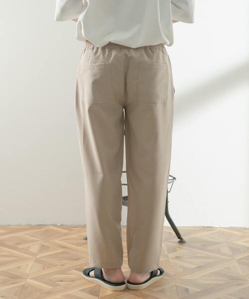 ITEMS URBANRESEARCH（アイテムズ アーバンリサーチ）の「『接触冷感』クールタッチ ストレッチトロ イージーパンツ（その他パンツ・メンズ・ブラック/ベージュ/ネイビー/ブラウン・MEDIUM/LARGE）」の18枚目の写真