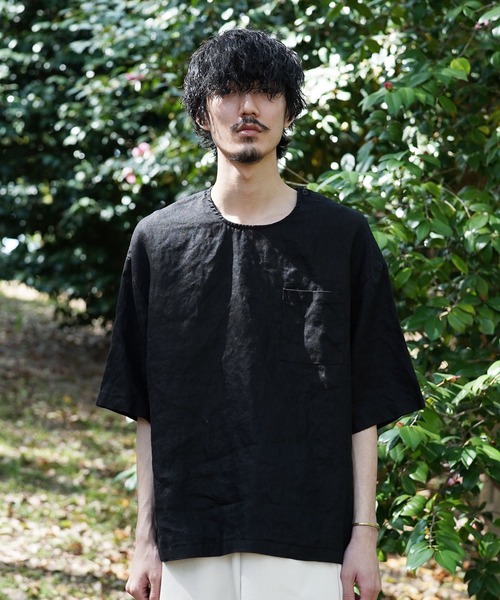 Aphlotus（アプロタス）の「オーバーダイ リネン ショートスリーブ プルオーバー（Tシャツ/カットソー・メンズ・グレイッシュベージュ/ブラック/スミクロ/ベージュ・MEDIUM/LARGE）」の21枚目の写真