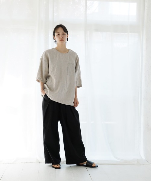 Aphlotus（アプロタス）の「オーバーダイ リネン ショートスリーブ プルオーバー（Tシャツ/カットソー・メンズ・グレイッシュベージュ/ブラック/スミクロ/ベージュ・MEDIUM/LARGE）」の7枚目の写真