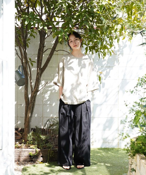 Aphlotus（アプロタス）の「オーバーダイ リネン ショートスリーブ プルオーバー（Tシャツ/カットソー・メンズ・グレイッシュベージュ/ブラック/スミクロ/ベージュ・MEDIUM/LARGE）」の14枚目の写真