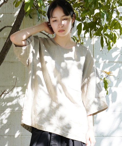 Aphlotus（アプロタス）の「オーバーダイ リネン ショートスリーブ プルオーバー（Tシャツ/カットソー・メンズ・グレイッシュベージュ/ブラック/スミクロ/ベージュ・MEDIUM/LARGE）」の12枚目の写真