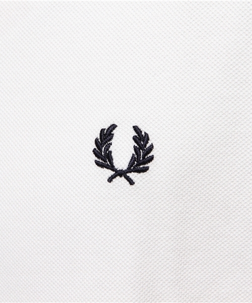 FRED PERRY(フレッドペリー)の「FRED PERRY(フレッドペリー): ポロシャツ(ポロシャツ・メンズ・ブラック/ホワイト・38/40/36)」の5枚目の写真