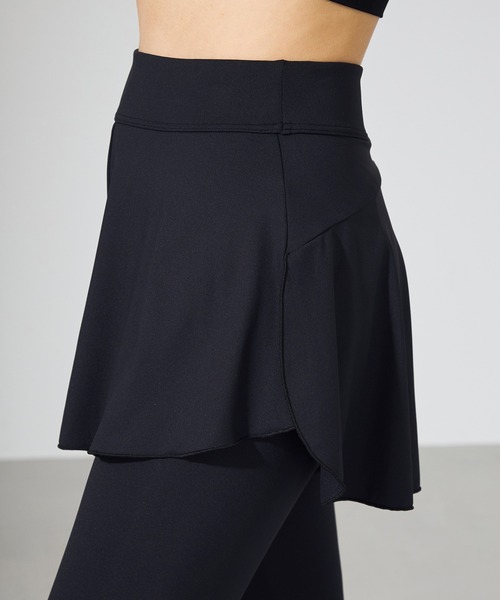 Chacott（チャコット）の「ショートパンツ付きレギンス（レギンス