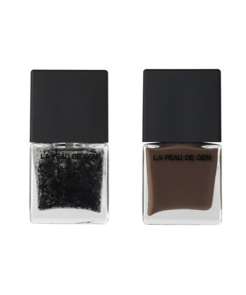 LA PEAU DE GEM（ラポドゥジェム）の「【LA PEAU DE GEM】ZOZOTOWN限定ネイル2色セット（マニキュア/ジェルネイル・レディース・ブロンズ/ブラック/ブラウン/マルチ/ブルー・FREE）」の2枚目の写真