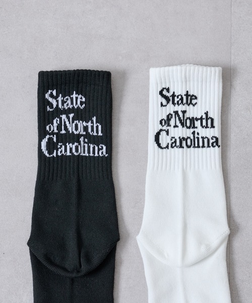 COLONY 2139（コロニートゥーワンスリーナイン）の「英字柄ソックス（ソックス/靴下・メンズ・ホワイト/ブラック・25）」の4枚目の写真