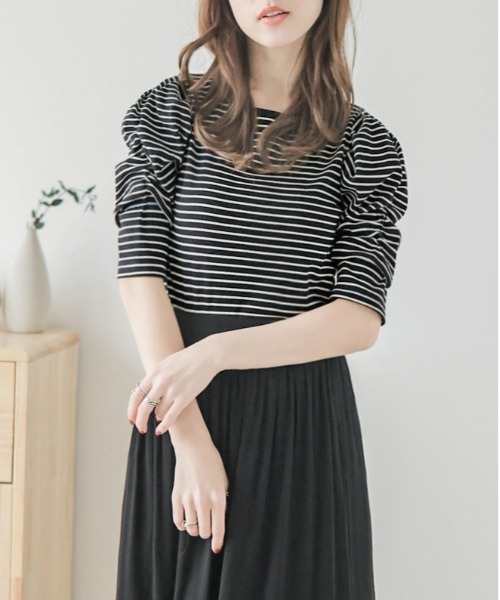 AMELY（エミリー）の「ボーダートップス（Tシャツ/カットソー・レディース・ブルー系2/パープル系1/ブラック系2/ブラック系1/オレンジ系1/ブルー系1/ブラウン系2/ベージュ系2/グリーン系1/オレンジ系2・フリー）」の2枚目の写真