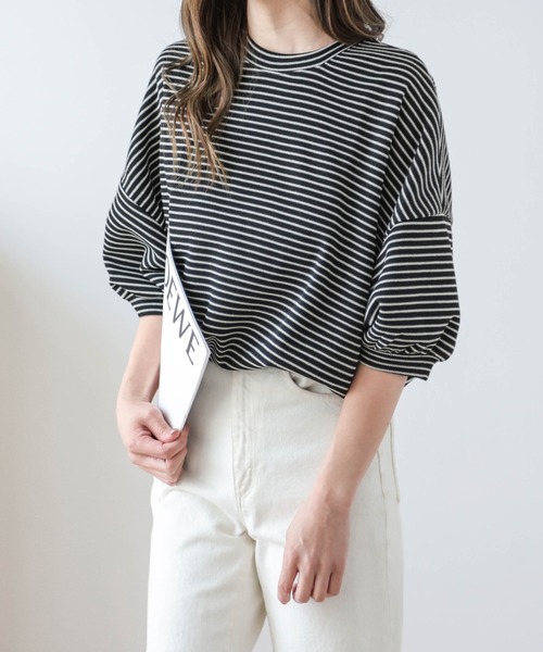 AMELY（エミリー）の「ボーダートップス（Tシャツ/カットソー・レディース・ブルー系2/パープル系1/ブラック系2/ブラック系1/オレンジ系1/ブルー系1/ブラウン系2/ベージュ系2/グリーン系1/オレンジ系2・フリー）」の14枚目の写真