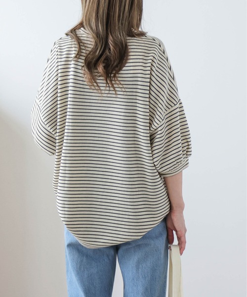 AMELY（エミリー）の「ボーダートップス（Tシャツ/カットソー・レディース・ブルー系2/パープル系1/ブラック系2/ブラック系1/オレンジ系1/ブルー系1/ブラウン系2/ベージュ系2/グリーン系1/オレンジ系2・フリー）」の20枚目の写真