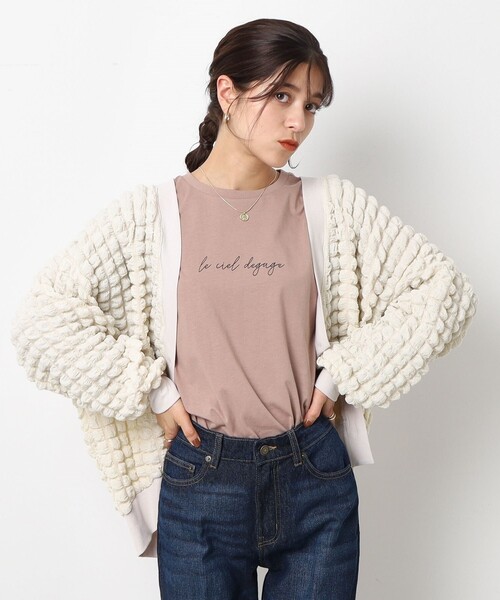 SHOO・LA・RUE(シューラルー)の「◆大人の抜け感コーデに ラウンドヘム プリントロンT(Tシャツ/カットソー・レディース・ピンク系6/ブルー系2/ブラック系/ベージュ系その他2/ベージュ系その他6/チャコール/ホワイト系その他4/ホワイト系その他・02/03/04)」の5枚目の写真