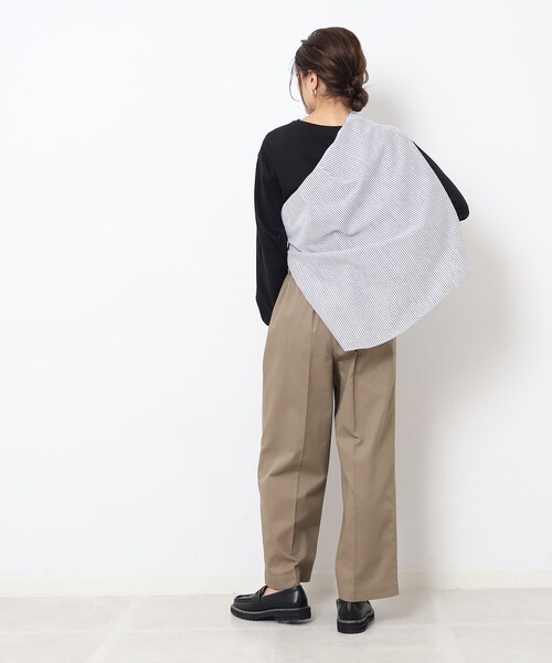 SHOO・LA・RUE(シューラルー)の「◆大人の抜け感コーデに ラウンドヘム プリントロンT(Tシャツ/カットソー・レディース・ピンク系6/ブルー系2/ブラック系/ベージュ系その他2/ベージュ系その他6/チャコール/ホワイト系その他4/ホワイト系その他・02/03/04)」の20枚目の写真