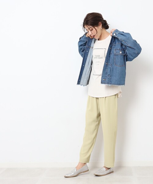 SHOO・LA・RUE(シューラルー)の「◆大人の抜け感コーデに ラウンドヘム プリントロンT(Tシャツ/カットソー・レディース・ピンク系6/ブルー系2/ブラック系/ベージュ系その他2/ベージュ系その他6/チャコール/ホワイト系その他4/ホワイト系その他・02/03/04)」の12枚目の写真