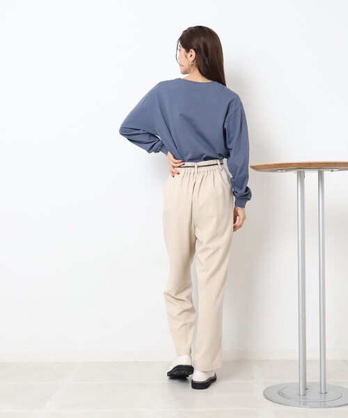 SHOO・LA・RUE(シューラルー)の「◆大人の抜け感コーデに ラウンドヘム プリントロンT(Tシャツ/カットソー・レディース・ピンク系6/ブルー系2/ブラック系/ベージュ系その他2/ベージュ系その他6/チャコール/ホワイト系その他4/ホワイト系その他・02/03/04)」の18枚目の写真