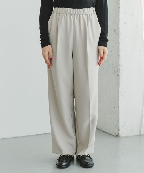 ITEMS URBANRESEARCH（アイテムズ アーバンリサーチ）の「『セットアップ対応』フレアトップス×イージーパンツセット（つなぎ/オールインワン・レディース・ブラック/ライトベージュ・FREE）」の10枚目の写真