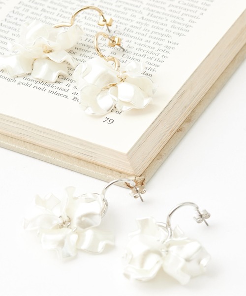 Chez toi（シェトワ）の「ペタルP（ピアス（両耳用）・レディース・シルバー/ゴールド・FREE）」の6枚目の写真