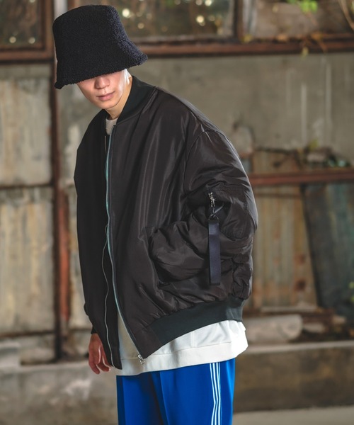 improves（インプローブス）の「【UAU】ドロップショルダー 中綿 MA-1ジャケット（MA-1・メンズ・ブラック/ホワイト/カーキ・MEDIUM/LARGE/X-LARGE）」の12枚目の写真