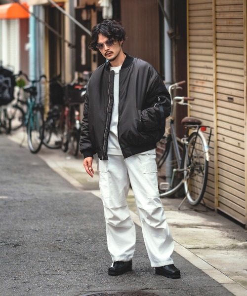 improves（インプローブス）の「【UAU】ドロップショルダー 中綿 MA-1ジャケット（MA-1・メンズ・ブラック/ホワイト/カーキ・MEDIUM/LARGE/X-LARGE）」の17枚目の写真