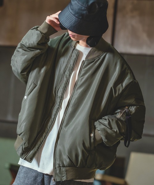 improves（インプローブス）の「【UAU】ドロップショルダー 中綿 MA-1ジャケット（MA-1・メンズ・ブラック/ホワイト/カーキ・MEDIUM/LARGE/X-LARGE）」の18枚目の写真