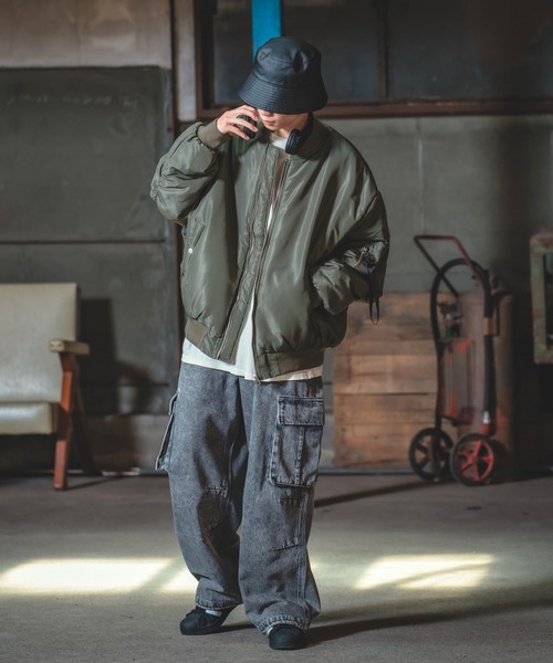 improves（インプローブス）の「【UAU】ドロップショルダー 中綿 MA-1ジャケット（MA-1・メンズ・ブラック/ホワイト/カーキ・MEDIUM/LARGE/X-LARGE）」の20枚目の写真