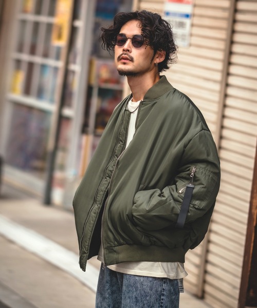 improves（インプローブス）の「【UAU】ドロップショルダー 中綿 MA-1ジャケット（MA-1・メンズ・ブラック/ホワイト/カーキ・MEDIUM/LARGE/X-LARGE）」の21枚目の写真