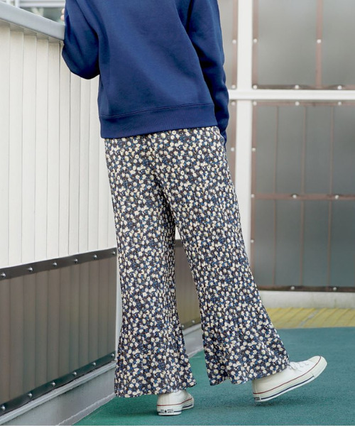 zootie（ズーティー）の「【見た目を裏切るあたたかさ】フリース裏地付き 総柄プリーツフレアパンツ（その他パンツ・レディース・ライトカーキ/ホワイト系その他/ブラック/ブラック系その他/ブラウン/ミント/ブラウン系その他・M）」の21枚目の写真