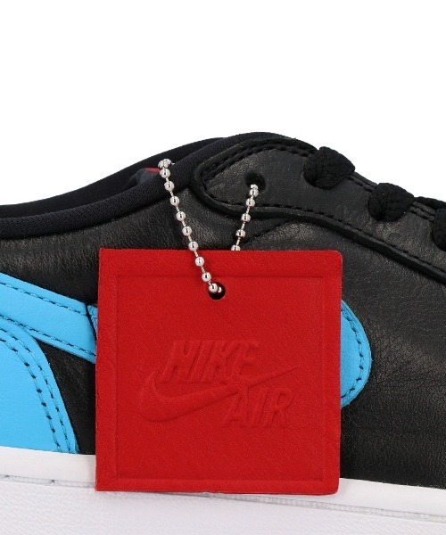 NIKE（ナイキ）の「Air Jordan 1 Low OG エアジョーダン １（スニーカー・メンズ・ブラック系その他・27.0cm/26.0cm/27.5cm/26.5cm）」の11枚目の写真