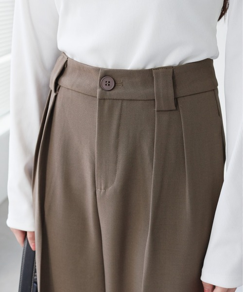 ECRIRE（エクリール）の「2タックセンタープレス スラックス（その他パンツ・レディース・ベージュ/ブラウン/グレー/ブラック・M）」の11枚目の写真