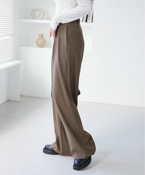 ECRIRE（エクリール）の「2タックセンタープレス スラックス（その他パンツ・レディース・ベージュ/ブラウン/グレー/ブラック・M）」の13枚目の写真