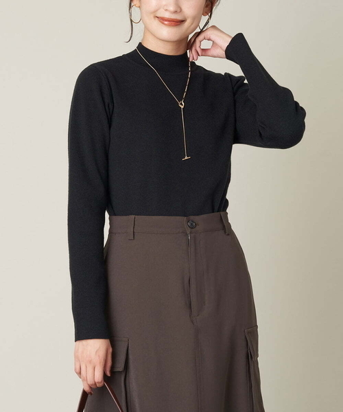 a.v.v(アーヴェヴェ)の「プチハイネックニットトップス(ニット/セーター・レディース・アイボリー/ライトグレー/ベージュ/ブラック/ブルー/グレー/モカ・36/38/40/34/42)」の3枚目の写真